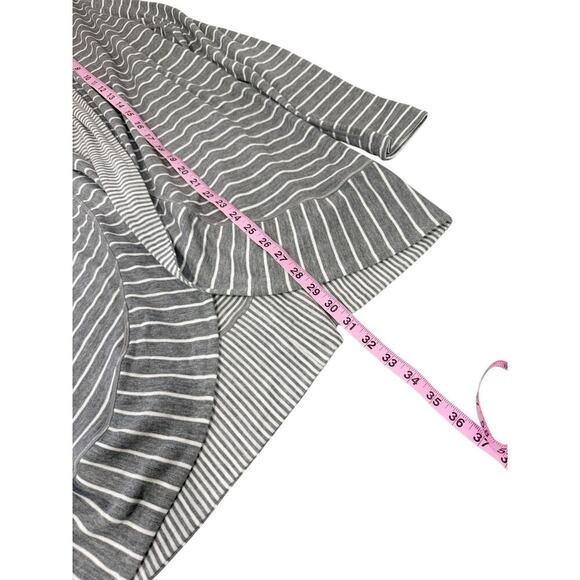 Tommy Bahama Beechwood Cardigan Reversible Gray Grey Stripe Womens M - Picture 7 of 7